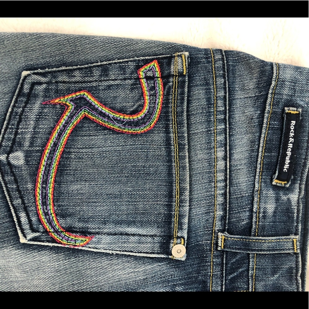 ROCK & REPUBLIC DARK WASH JEANS